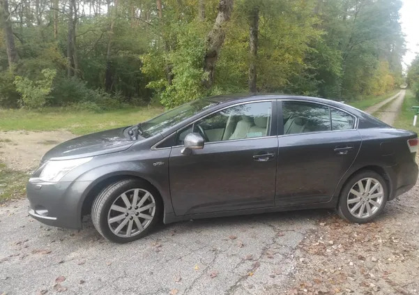 toyota avensis Toyota Avensis cena 27600 przebieg: 194500, rok produkcji 2009 z Lębork